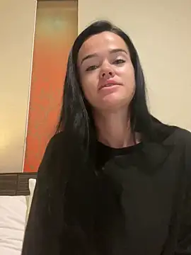 English-Chloe96 online show from November 12, 2025, 4:38 am