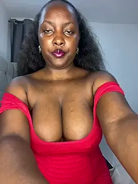 Snapshot of prettiepearl chatting on May 1, 2026, 5:45 am prettiepearl online show from May 1, 2026, 5:45 am