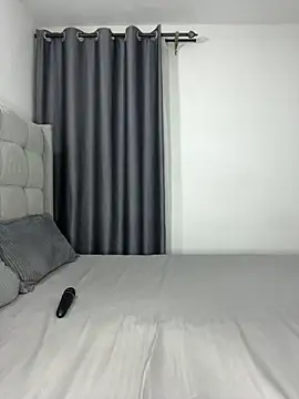 prettiepearl online show from March 7, 2026, 8:03 pm