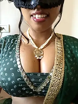 sandy naughty online show from February 17, 2025, 8:19 am