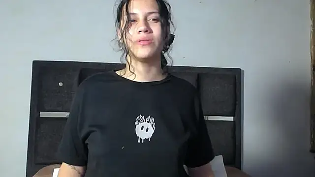 Snapshot of realshy-Stepsis chatting on May 5, 2026, 12:41 pm realshy-Stepsis online show from May 5, 2026, 12:41 pm