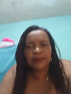 Snapshot of _violetta_- chatting on July 16, 2026, 2:47 pm violetta - online show from July 16, 2026, 2:47 pm