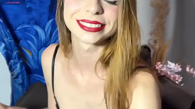 RuivaRaposinha online show from December 18, 2025, 8:34 pm