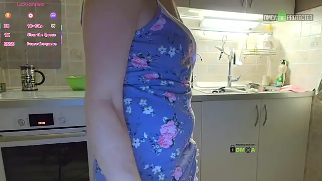 MilfeaN online show from November 29, 2025, 6:02 am