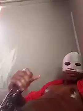 deepinthatthroat online show from November 18, 2025, 8:17 am