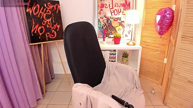 Snapshot of mekurisu chatting on February 19, 2025, 1:18 am mekurisu online show from February 19, 2025, 1:18 am