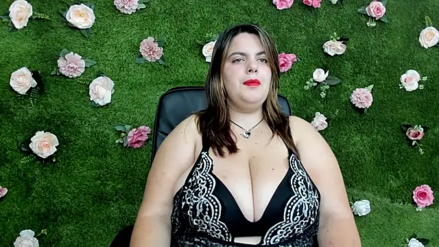 Snapshot of Huge_Titties_ chatting on September 14, 2025, 7:14 pm Huge Titties online show from September 14, 2025, 7:14 pm