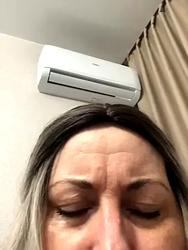 Lana Luna1 online show from October 11, 2025, 6:20 pm