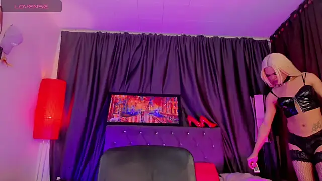 Snapshot of Gabyqueen70 chatting on November 8, 2025, 3:10 am Gabyqueen70 online show from November 8, 2025, 3:10 am