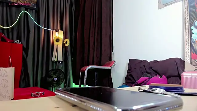 Snapshot of Gabyqueen70 chatting on February 19, 2026, 3:03 am Gabyqueen70 online show from February 19, 2026, 3:03 am