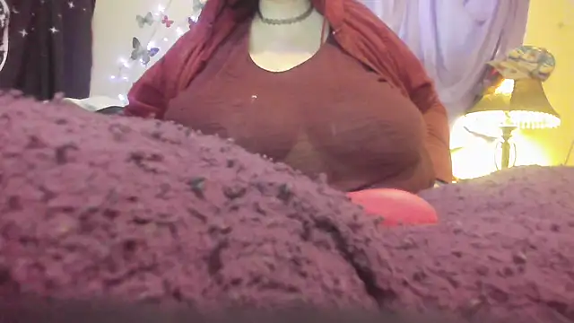 Snapshot of Alli_Kat chatting on February 20, 2025, 1:08 pm Alli Kat online show from February 20, 2025, 1:08 pm