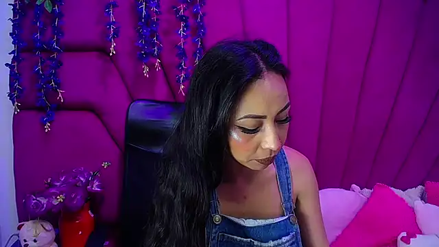 Snapshot of nathalia_pink chatting on May 22, 2026, 3:48 am nathalia pink online show from May 22, 2026, 3:48 am
