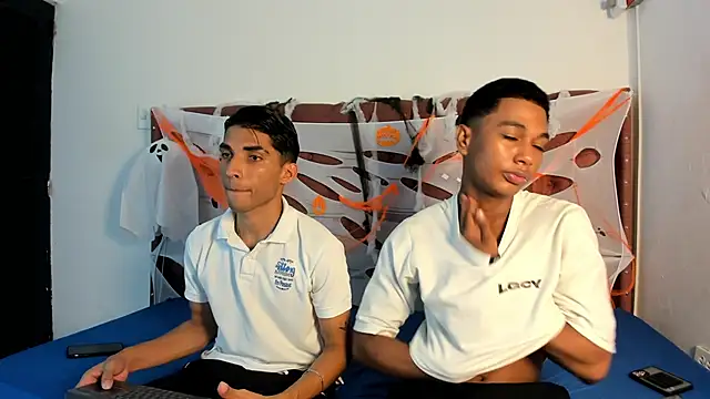 Snapshot of boys_yourparty chatting on October 22, 2025, 1:10 pm boys yourparty online show from October 22, 2025, 1:10 pm