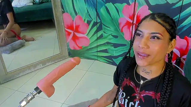 Mieldeluna online show from September 8, 2025, 9:25 pm