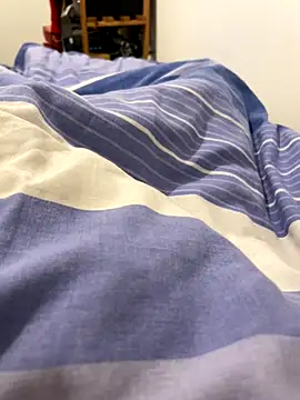 Snapshot of Lcrete chatting on October 20, 2025, 10:38 am Lcrete online show from October 20, 2025, 10:38 am