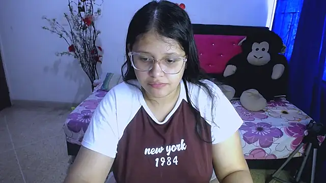 Snapshot of angel_barbie_1 chatting on January 8, 2026, 3:07 pm angel barbie 1 online show from January 8, 2026, 3:07 pm