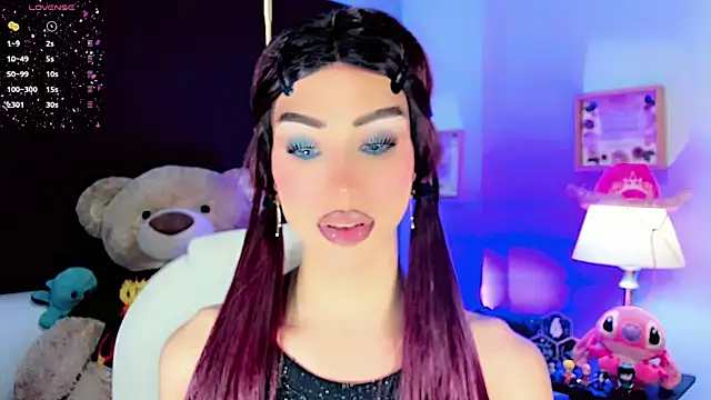 Snapshot of dollswit01 chatting on February 7, 2025, 11:24 pm dollswit01 online show from February 7, 2025, 11:24 pm