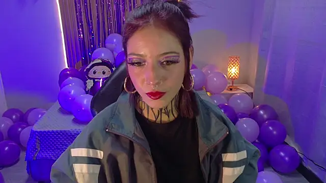 Scarllett BDSM online show from November 5, 2025, 5:54 am