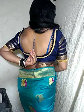 Snapshot of Lovely12streaming chatting on November 15, 2025, 10:47 pm Lovely12streaming online show from November 15, 2025, 10:47 pm