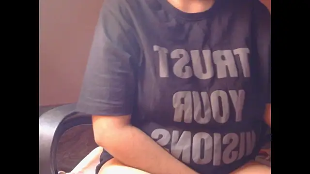 Snapshot of AngelLiza69 chatting on March 14, 2025, 5:46 pm AngelLiza69 online show from March 14, 2025, 5:46 pm