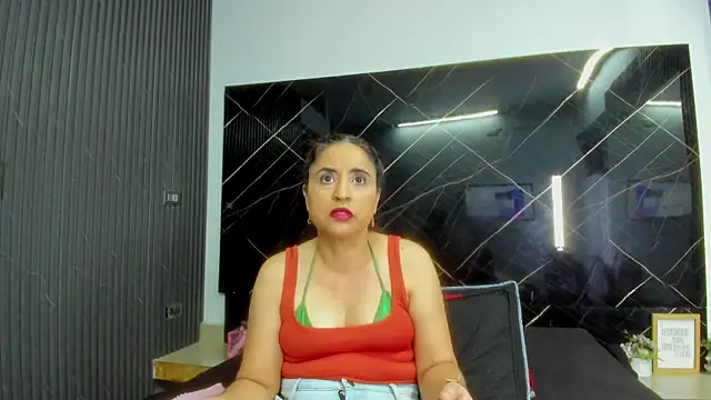 Yaya    11 online show from September 27, 2025, 4:29 am