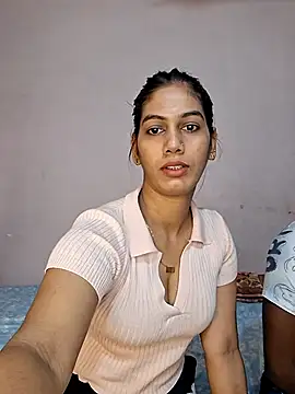 Snapshot of Garima_G chatting on September 17, 2025, 8:05 am Garima G online show from September 17, 2025, 8:05 am