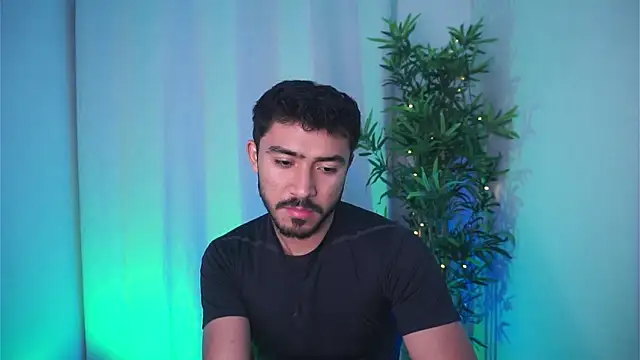 Snapshot of dam0n_fr0st chatting on November 11, 2025, 11:09 pm dam0n fr0st online show from November 11, 2025, 11:09 pm