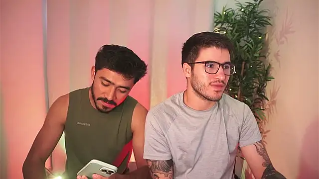 Snapshot of dam0n_fr0st chatting on February 21, 2026, 8:00 pm dam0n fr0st online show from February 21, 2026, 8:00 pm