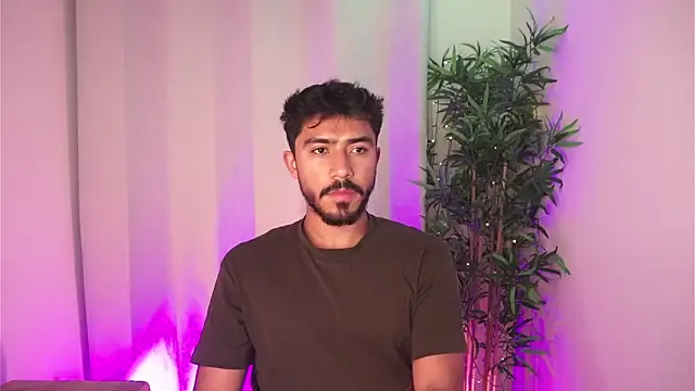 dam0n fr0st online show from April 4, 2026, 8:48 pm