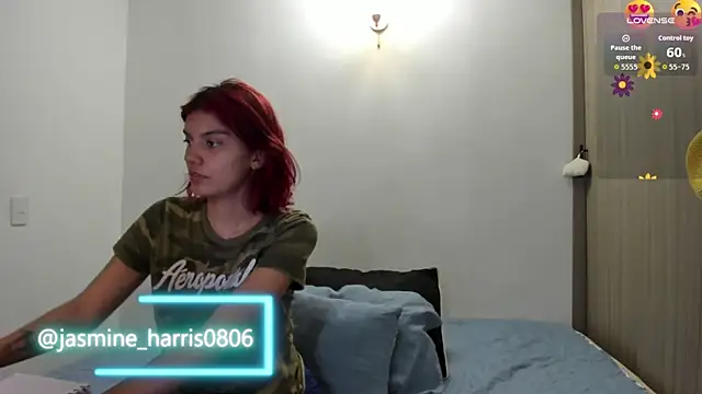 Snapshot of JasmineHarris chatting on October 20, 2025, 12:13 am JasmineHarris online show from October 20, 2025, 12:13 am