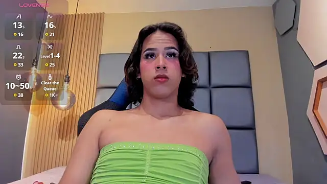 Snapshot of HOTTY_RED_ chatting on February 12, 2025, 6:09 pm HOTTY RED online show from February 12, 2025, 6:09 pm