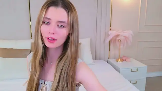 Snapshot of MarybethSnow chatting on November 19, 2025, 5:13 pm MarybethSnow online show from November 19, 2025, 5:13 pm