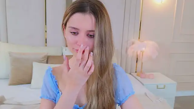 Snapshot of MarybethSnow chatting on December 1, 2025, 5:14 pm MarybethSnow online show from December 1, 2025, 5:14 pm