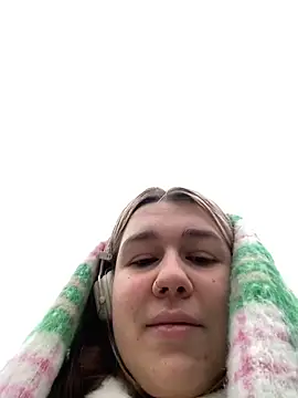 SuzieMurray online show from March 4, 2025, 8:24 am