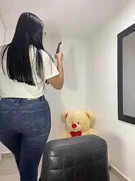 Snapshot of kimberlyhills1 chatting on October 11, 2025, 5:19 am kimberlyhills1 online show from October 11, 2025, 5:19 am