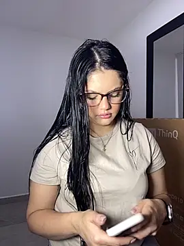 Snapshot of kimberlyhills1 chatting on October 24, 2025, 6:51 pm kimberlyhills1 online show from October 24, 2025, 6:51 pm