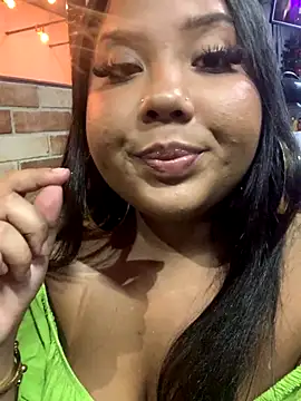 Snapshot of nanaypretinha chatting on January 8, 2026, 4:18 am nanaypretinha online show from January 8, 2026, 4:18 am