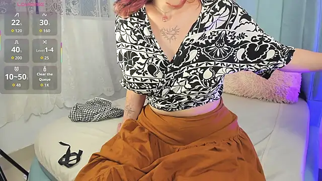 AlexaFoxy18 online show from October 26, 2025, 8:26 am