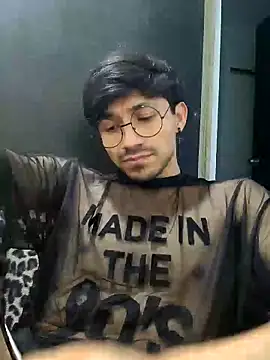 charlesss19 online show from September 9, 2025, 2:21 am