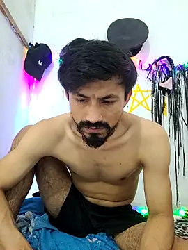 charlesss19 online show from February 8, 2025, 2:38 pm