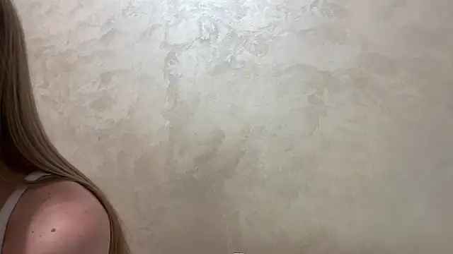 CaitlinaJayne23 online show from June 1, 2026, 6:18 pm