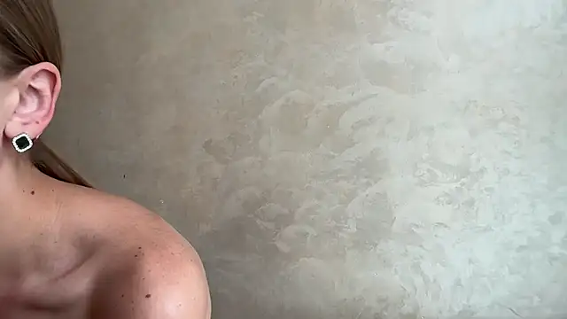 CaitlinaJayne23 online show from July 28, 2026, 5:04 am