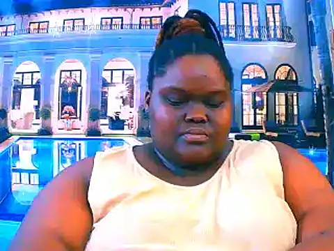 EbonyHotBuns online show from April 16, 2026, 9:39 pm