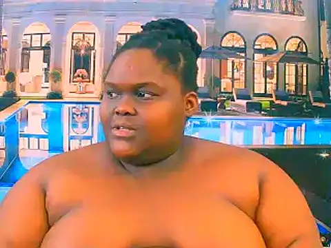 Snapshot of EbonyHotBuns chatting on December 13, 2025, 8:04 pm EbonyHotBuns online show from December 13, 2025, 8:04 pm