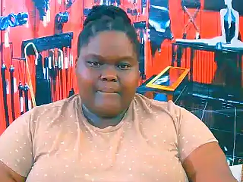 Snapshot of EbonyHotBuns chatting on November 16, 2025, 9:14 am EbonyHotBuns online show from November 16, 2025, 9:14 am