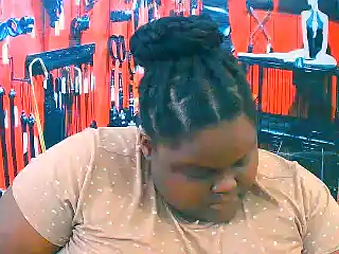 Snapshot of EbonyHotBuns chatting on November 17, 2025, 10:08 am EbonyHotBuns online show from November 17, 2025, 10:08 am