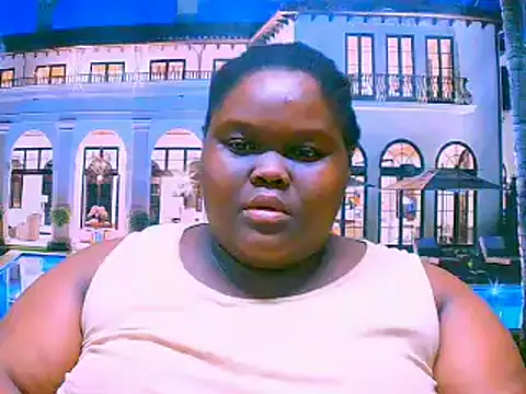 Snapshot of EbonyHotBuns chatting on October 16, 2025, 7:33 pm EbonyHotBuns online show from October 16, 2025, 7:33 pm