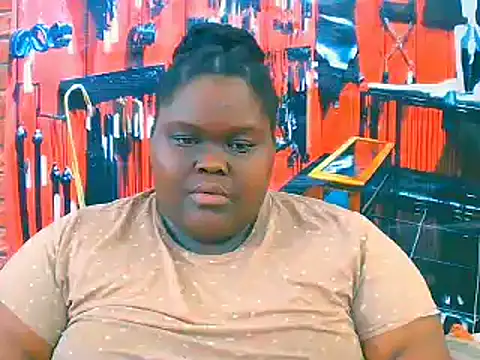 Snapshot of EbonyHotBuns chatting on November 15, 2025, 9:02 am EbonyHotBuns online show from November 15, 2025, 9:02 am