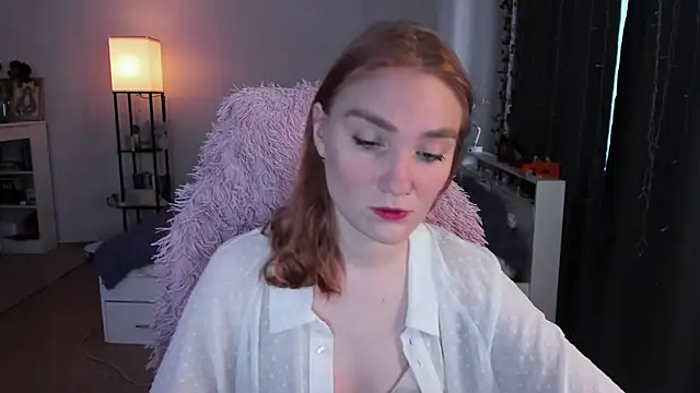 Snapshot of ReddHotPipper chatting on February 19, 2026, 3:36 am ReddHotPipper online show from February 19, 2026, 3:36 am