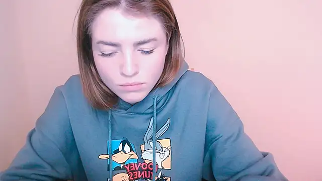 Snapshot of MissOliviaa_ chatting on January 15, 2025, 11:43 am MissOliviaa  online show from January 15, 2025, 11:43 am